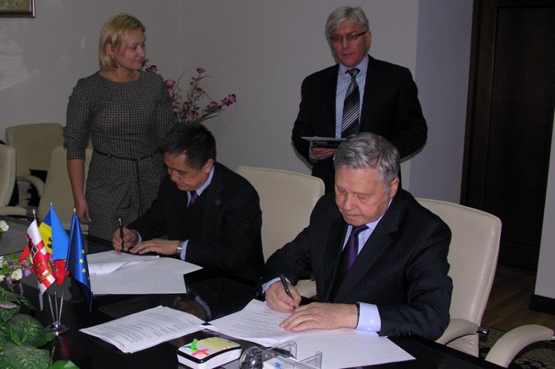 Noi oportunități pentru mediciniști de a studia medicina tradițională chineză Noi oportunități pentru mediciniști de a studia medicina tradițională chineză