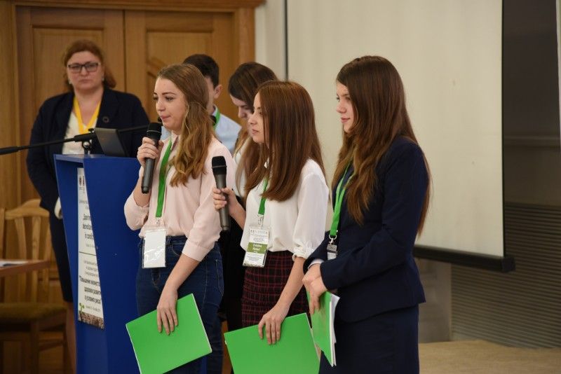 Conferinţa naţională în sănătatea adolescenţilor - la cea de-a II-a ediţie Conferinţa naţională în sănătatea adolescenţilor - la cea de-a II-a ediţie